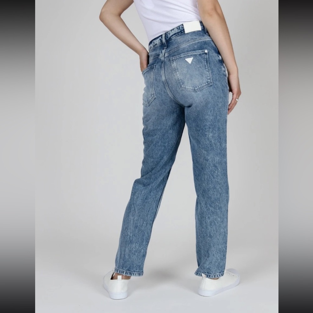 GUESS Mom Jean in Acid Wash High Rise Tapered